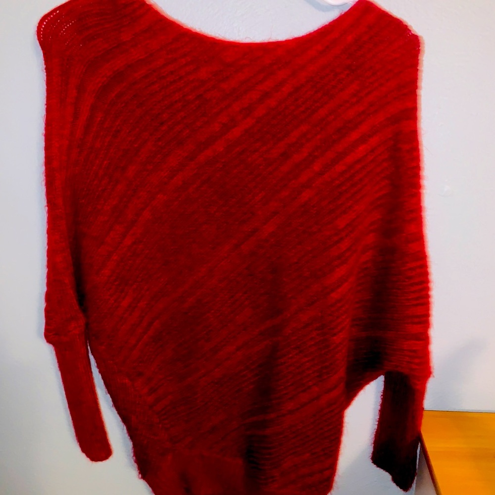 Woman’s Batwing Top